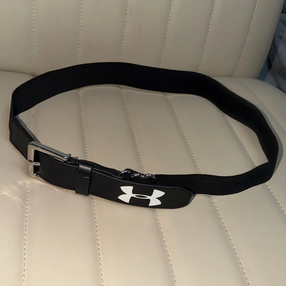Under Armour Black Belt small medium adult
